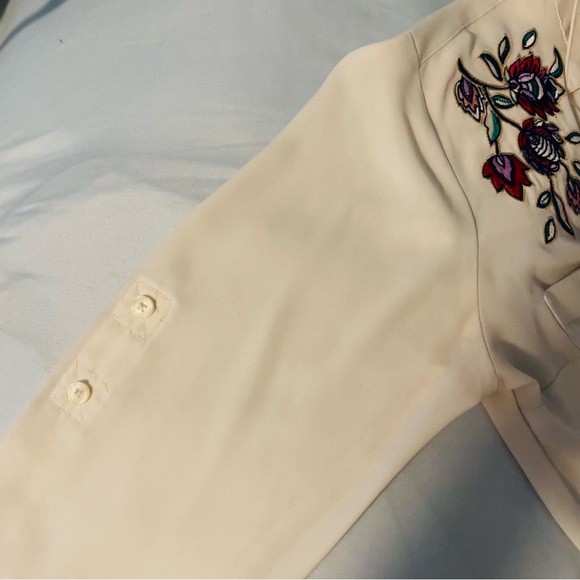 Express Embroidered Slim Fit Portofino Shirt - Picture 5 of 6
